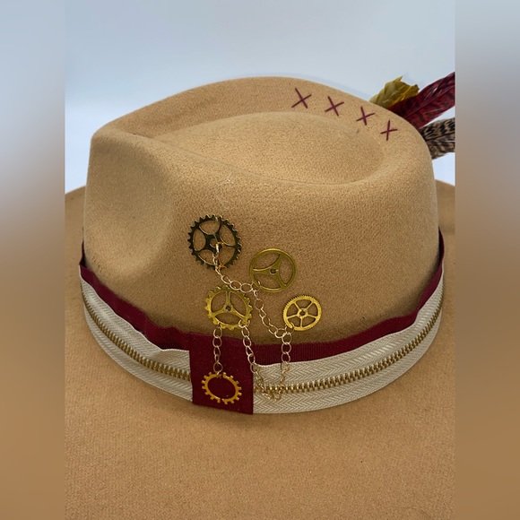 SteamPunk - Picture 2 of 9